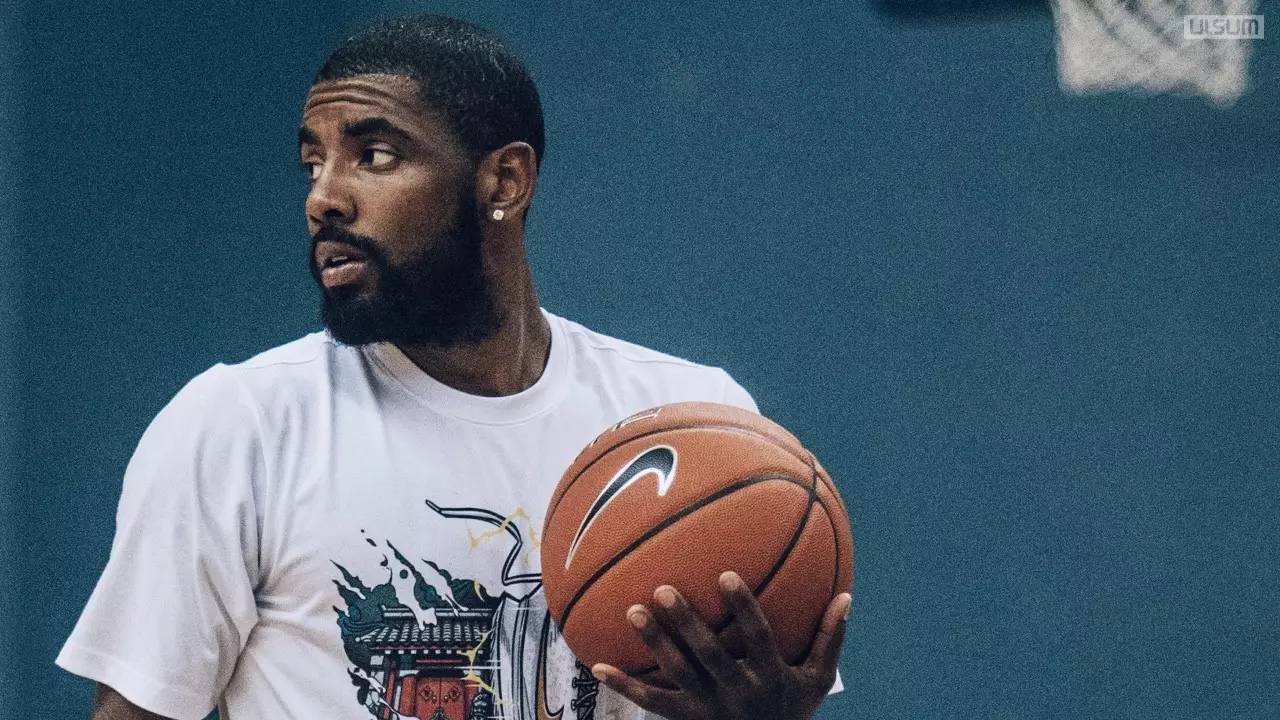 记者：巴萨应将内马尔天价转会费进行长线投资，但被瞬间挥霍（记者：巴萨本可将内马尔天价转会收入用于长期布局，却被迅速花光）