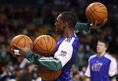 齐沃谈点球：这种接触在角球很常见，我会改变球员的应对思路（齐沃评点球：角球对抗司空见惯，我将调整球员的应对策略）