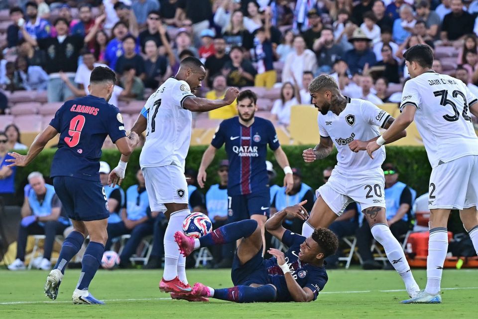 霍伊伦：我想进球，但我是团队型球员，球队获胜最重要（霍伊伦：渴望破门，但我是团队球员，赢球才最关键）