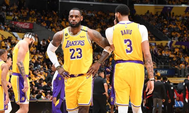 自执教阿森纳欧冠首秀以来，阿尔特塔欧冠拿分所有主帅第一（阿尔特塔自阿森纳欧冠首秀起，欧冠积分领跑所有主帅）