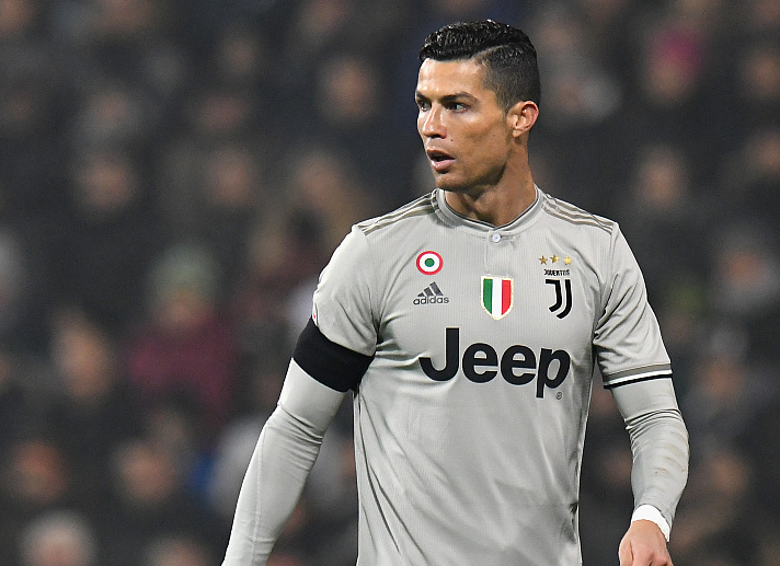 NBA：勇士主场险胜小牛（勇士主场惊险击败小牛）